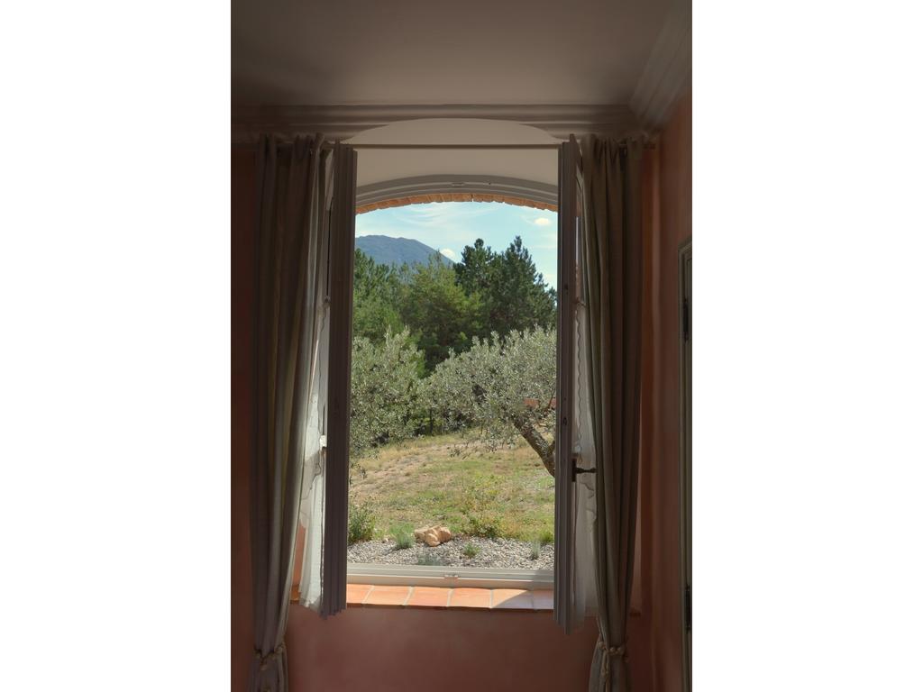 Bed and Breakfast Les Jardins De L'Ermitage Les Salles-sur-Verdon Habitación foto