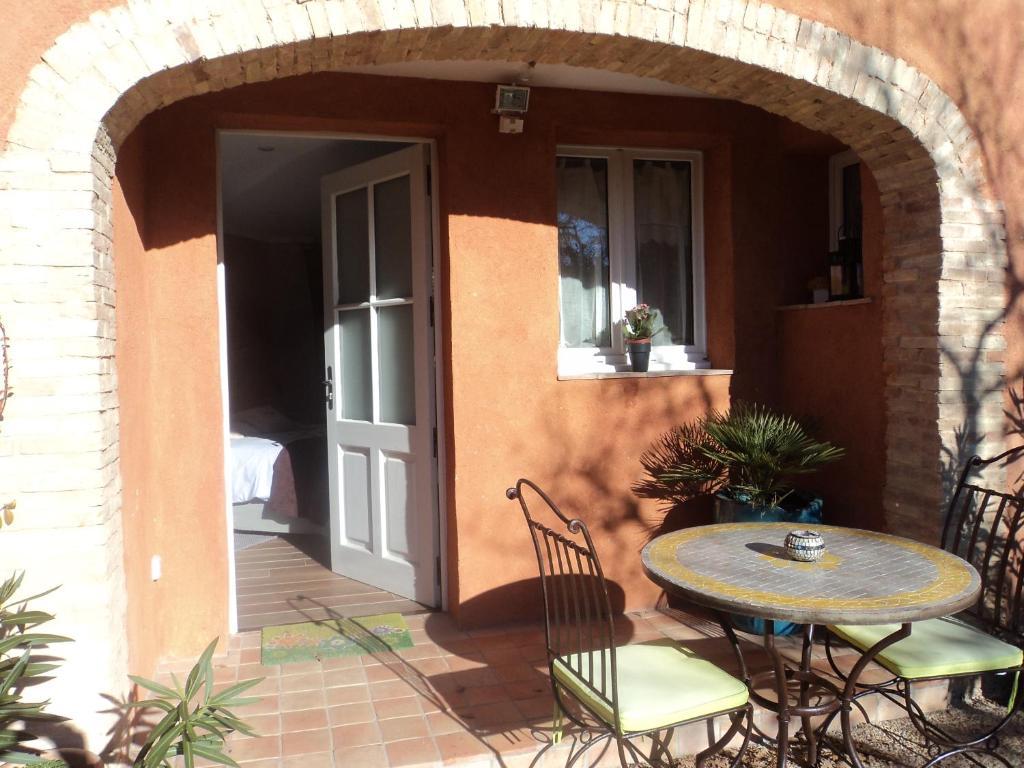 Bed and Breakfast Les Jardins De L'Ermitage Les Salles-sur-Verdon Exterior foto